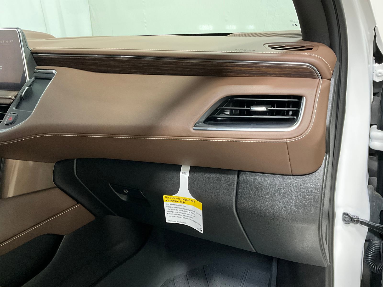 Used 2024 Chevrolet Suburban High Country w/ Max Trailering Package AWD/4WD image 16