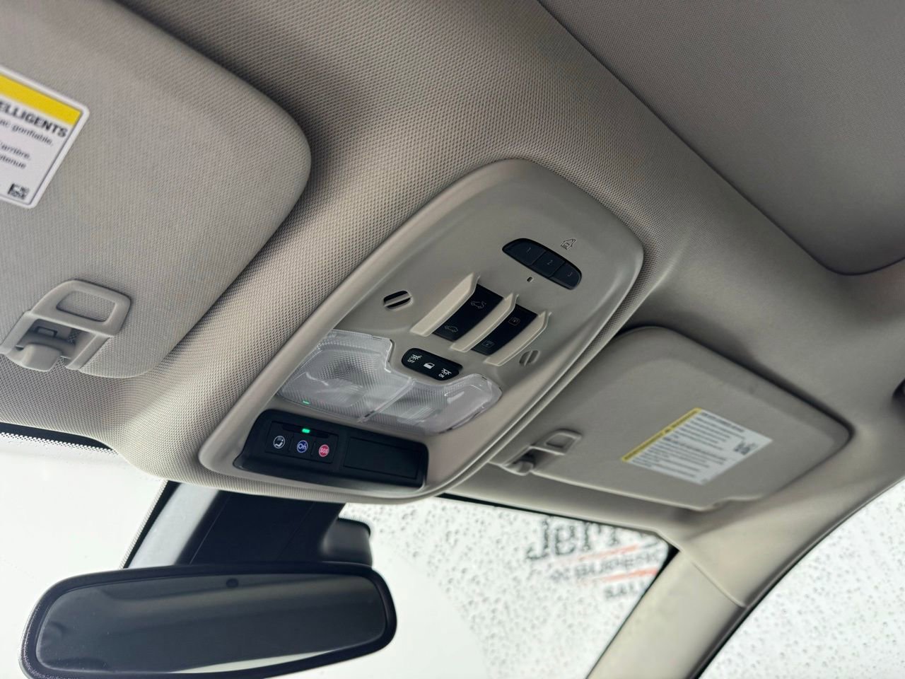 Used 2023 Buick Encore GX Essence w/ Experience Buick Package image 26