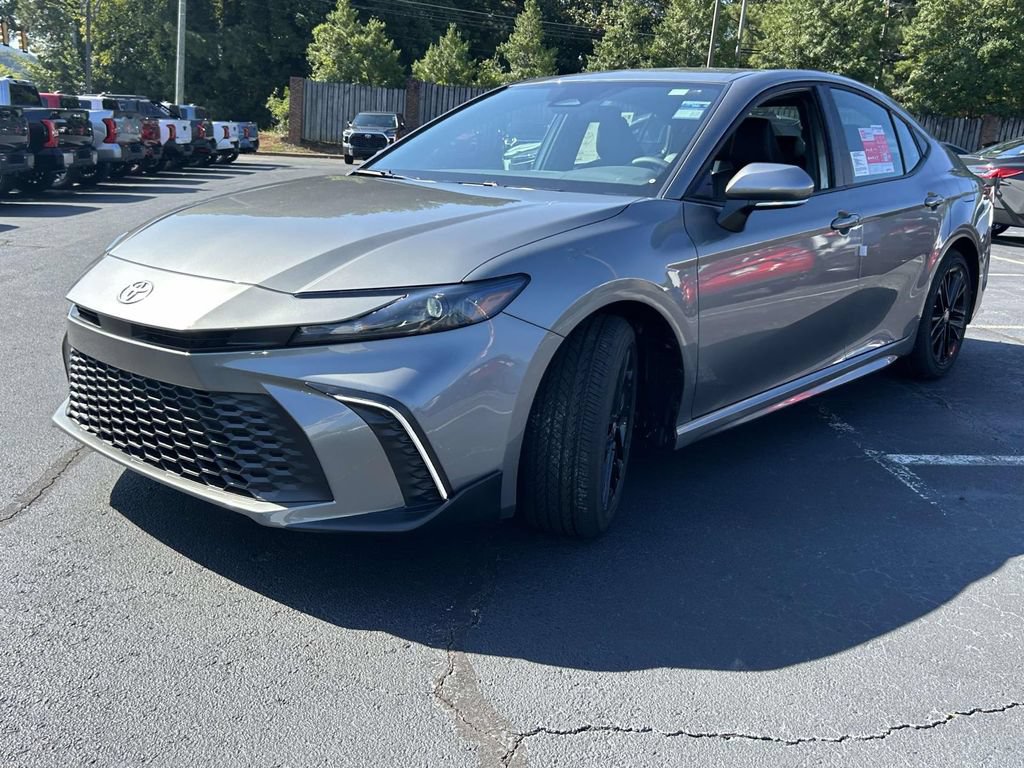 New 2026 Toyota Camry Hybrid FWD image 7