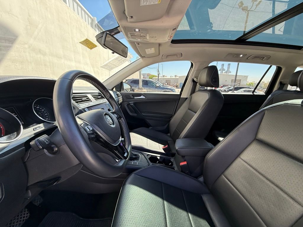Used 2021 Volkswagen Tiguan SE image 9