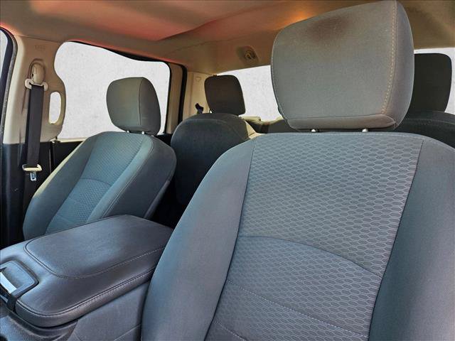 Used 2014 RAM 2500 Tradesman w/ Chrome Appearance Group AWD/4WD image 10