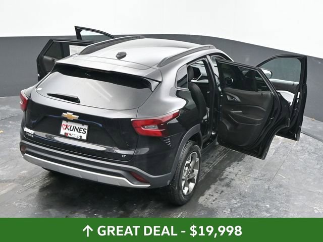 Used 2025 Chevrolet Trax LT image 65