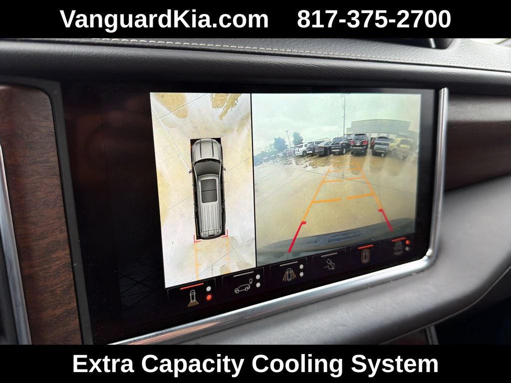 Used 2024 GMC Yukon XL Denali Ultimate AWD/4WD image 28