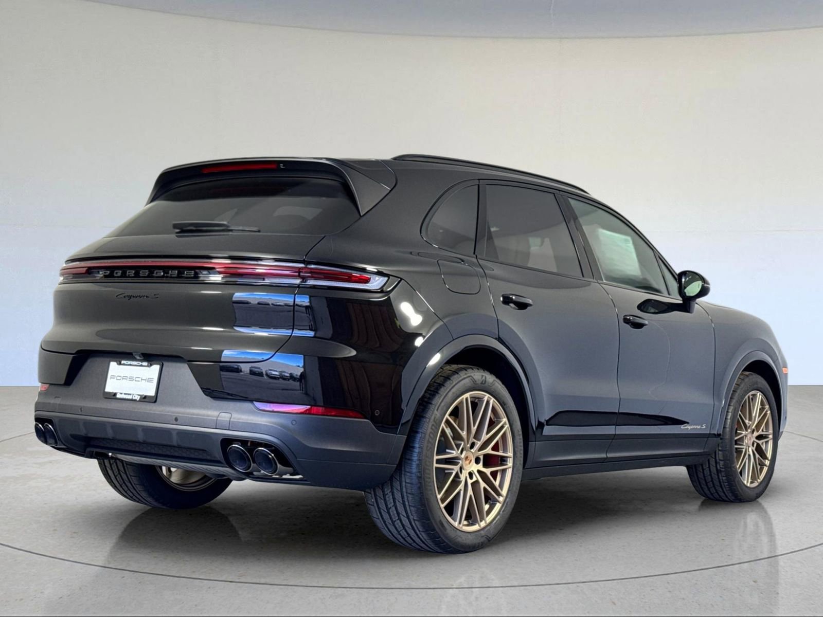New 2026 Porsche Cayenne S image 8
