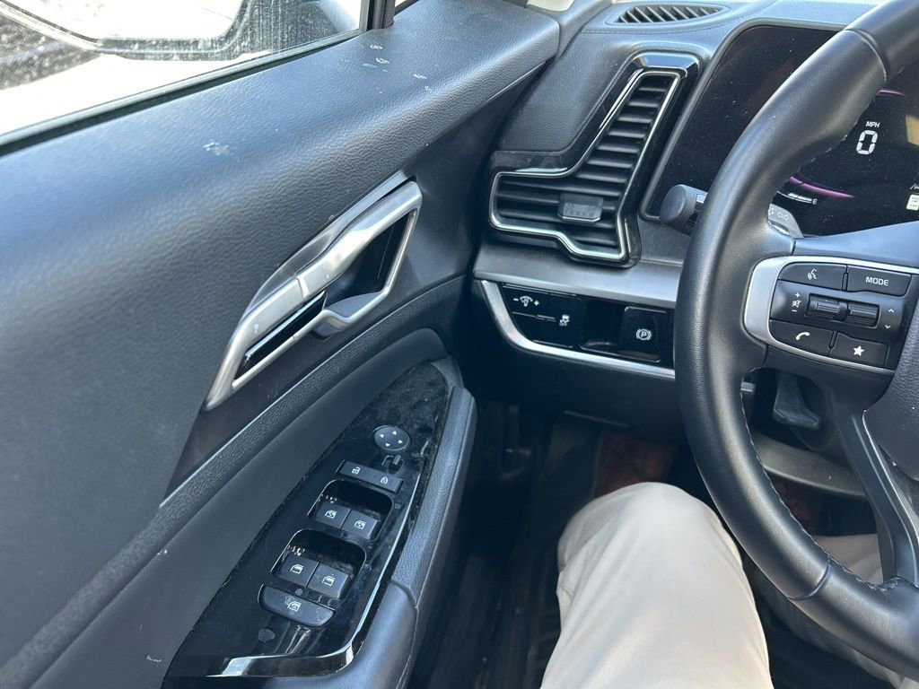 Certified 2023 Kia Sportage EX image 13