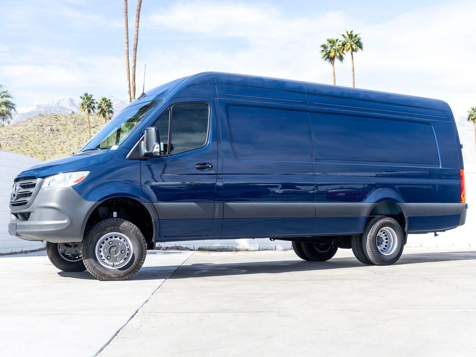 Used 2024 Mercedes-Benz Sprinter 3500 w/ Acoustic Package video 1
