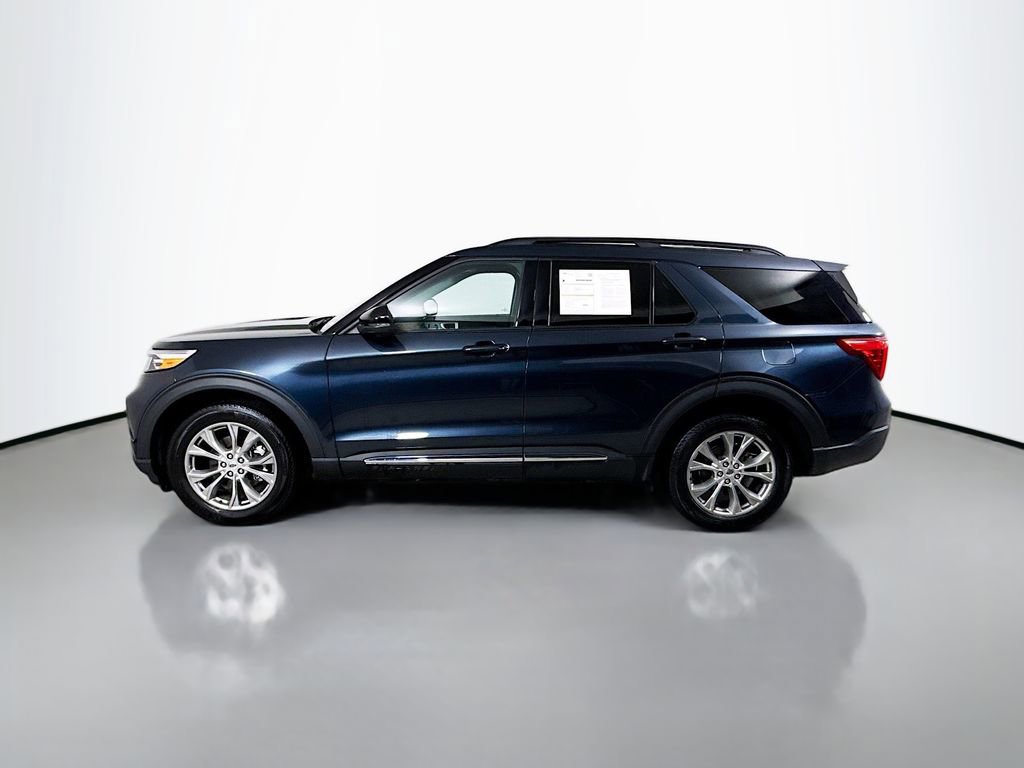 Certified 2024 Ford Explorer XLT w/ Equipment Group 202A image 4