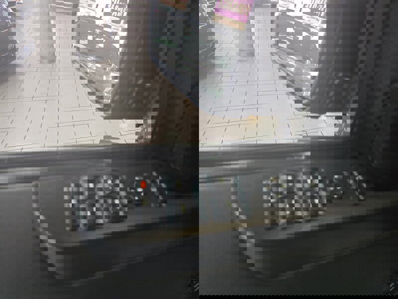 Used 2007 Land Rover Range Rover HSE image 26