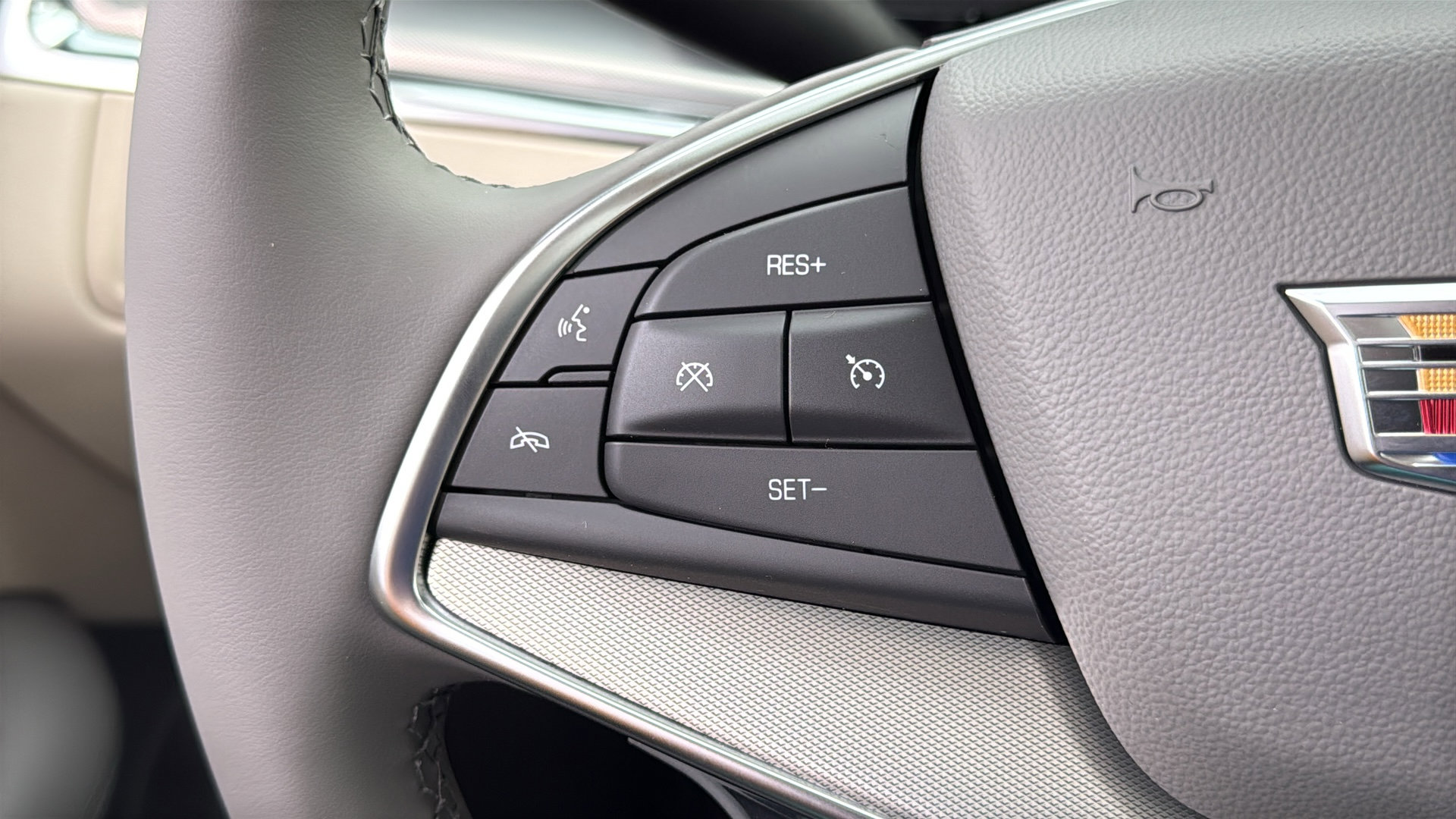 New 2026 Cadillac XT5 Premium Luxury w/ LPO, Floor Liner Package image 16