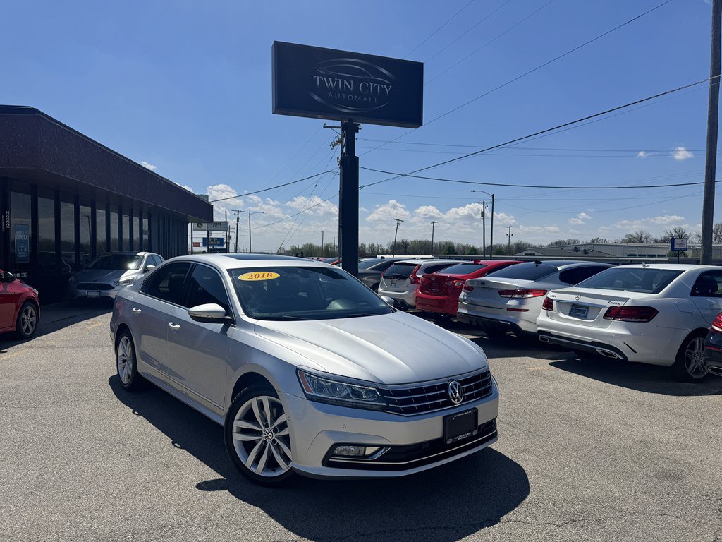 Used 2018 Volkswagen Passat 2.0T SEL Premium FWD image 1