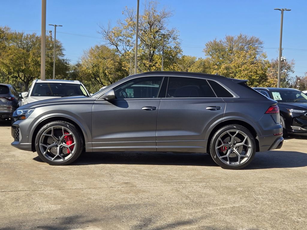 Used 2025 Audi RS Q8 performance image 5