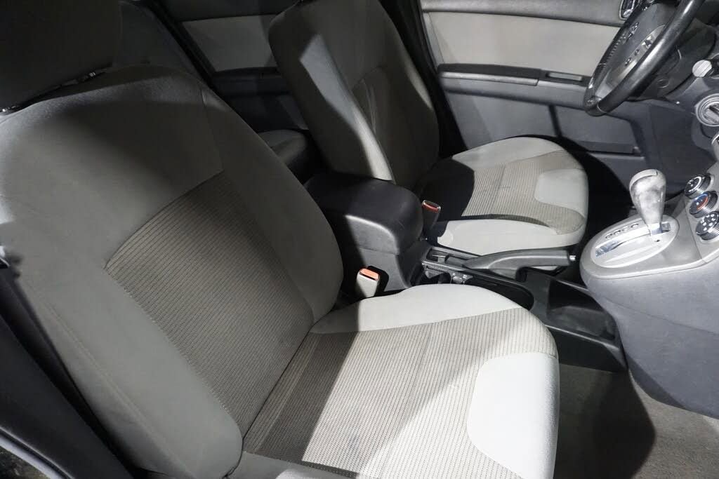 Used 2010 Nissan Sentra 2.0 S w/ Convenience Pkg FWD image 18