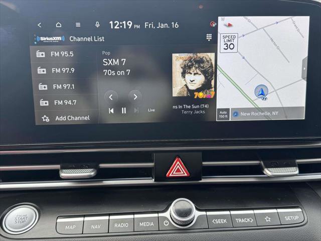 Certified 2025 Hyundai Elantra SEL image 27