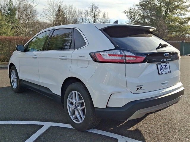 Used 2021 Ford Edge SEL w/ Convenience Package image 4