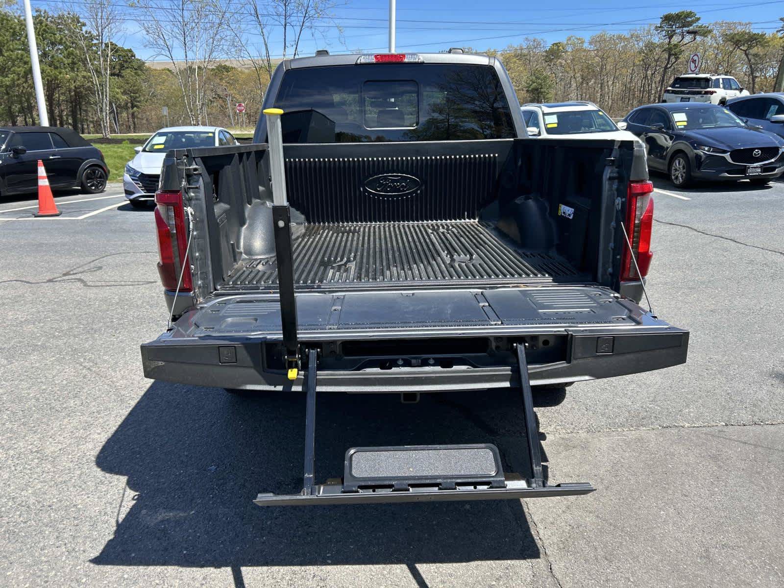 Used 2025 Ford F150 XLT w/ Equipment Group 302A MID AWD/4WD image 6