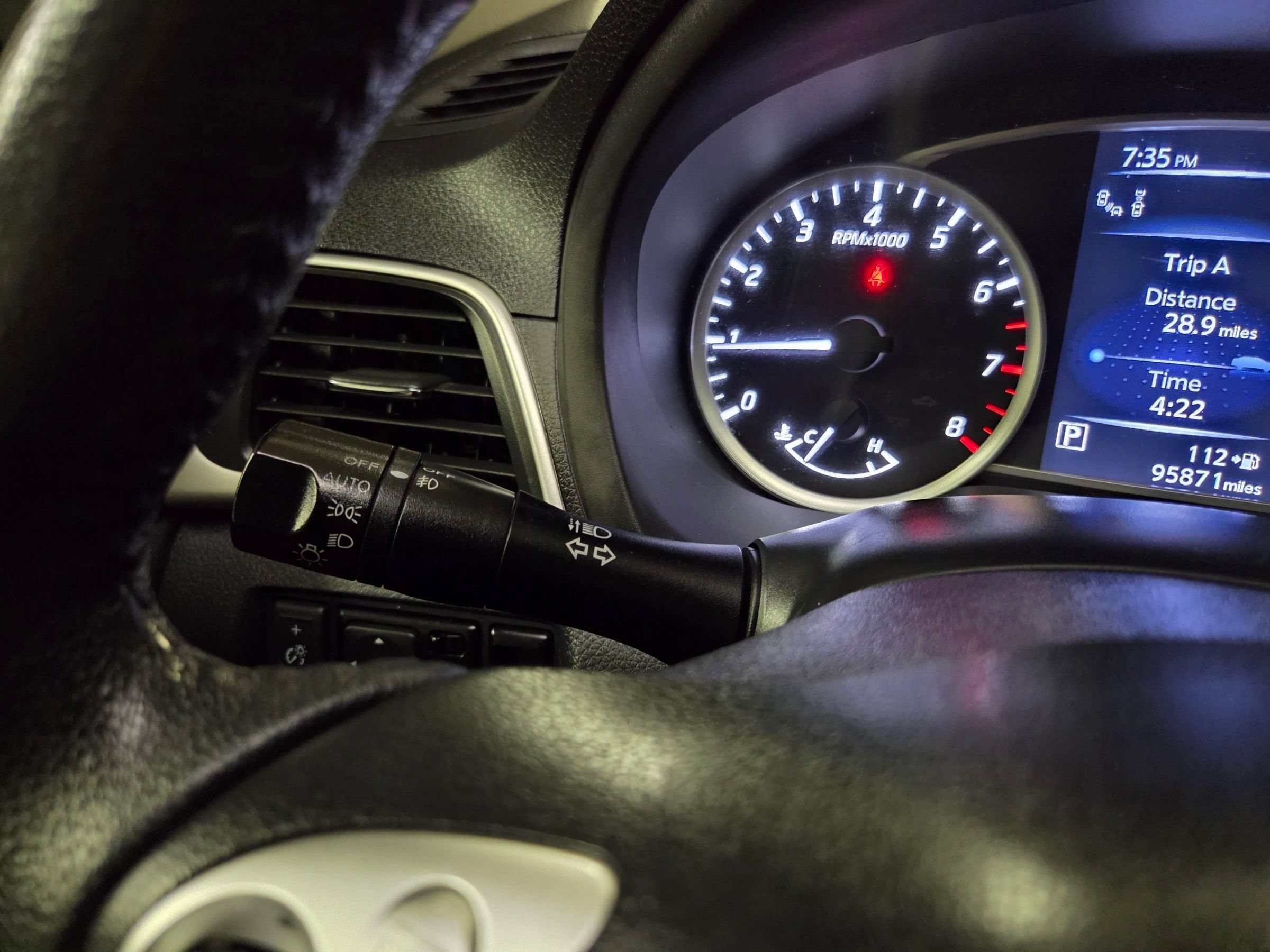 Used 2016 Nissan Sentra SL w/ Technology Package FWD image 23