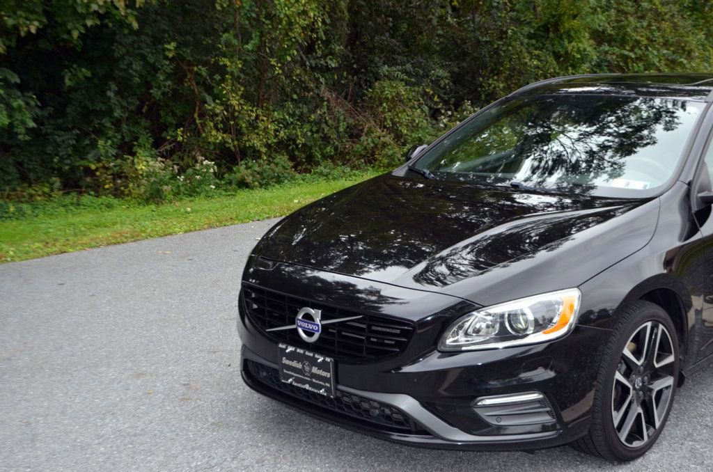 Used 2017 Volvo V60 T5 Dynamic image 4