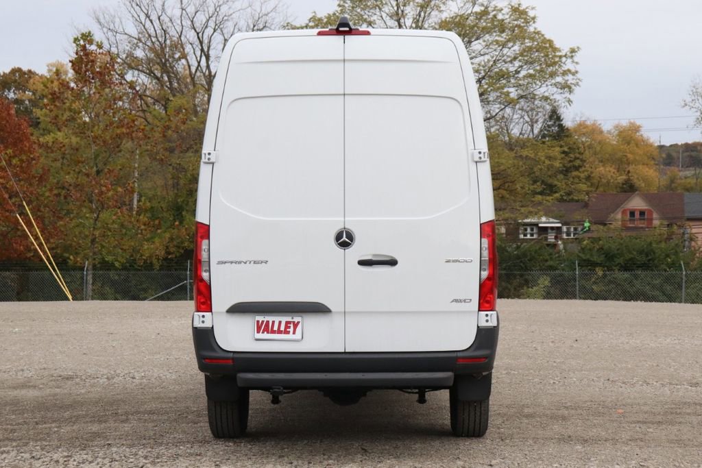 Used 2025 Mercedes-Benz Sprinter 2500 image 55