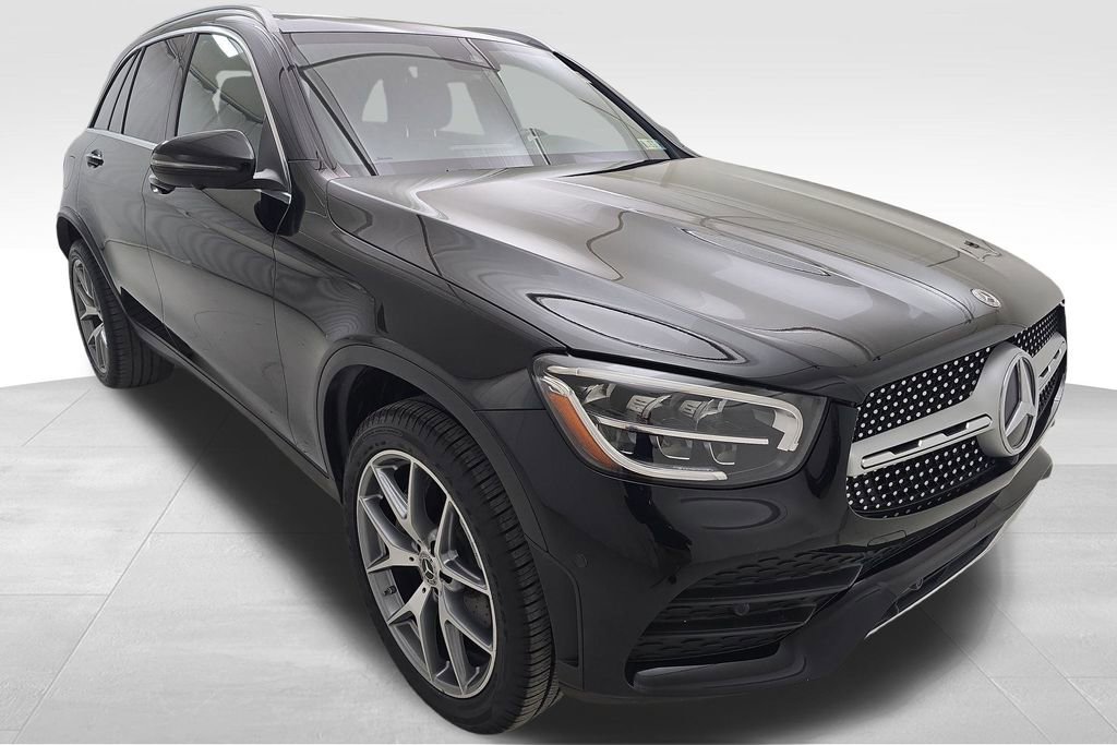 Used 2022 Mercedes-Benz GLC 300 4MATIC image 2