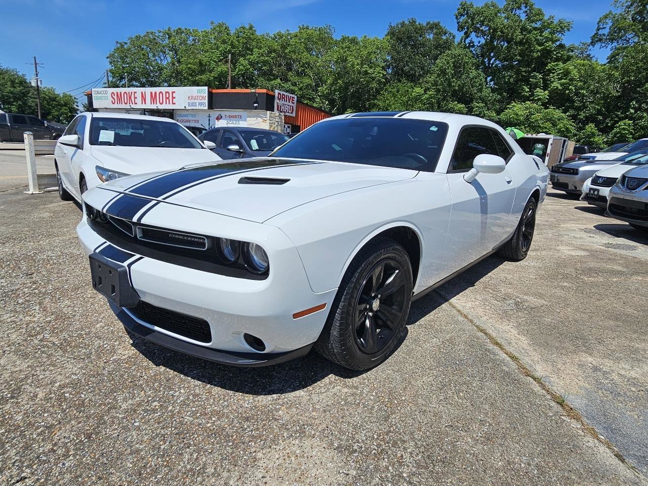 Used 2018 Dodge Challenger SXT RWD image 4