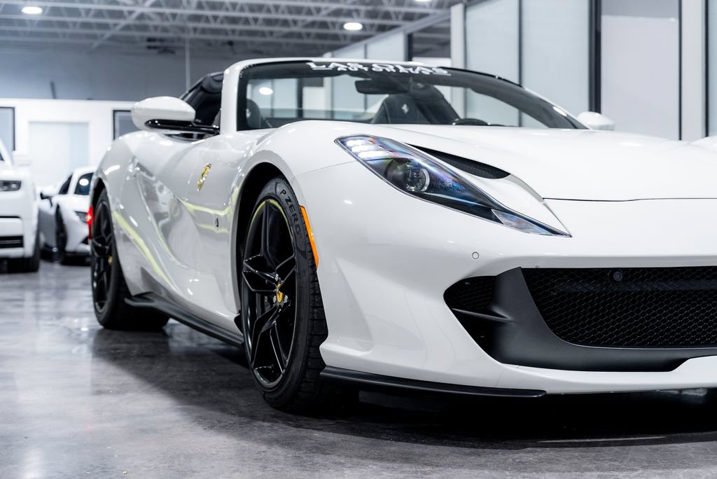 Used 2023 Ferrari 812 GTS RWD image 11
