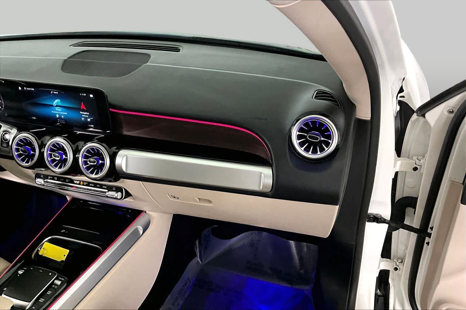 Certified 2022 Mercedes-Benz GLB 250 4MATIC image 19
