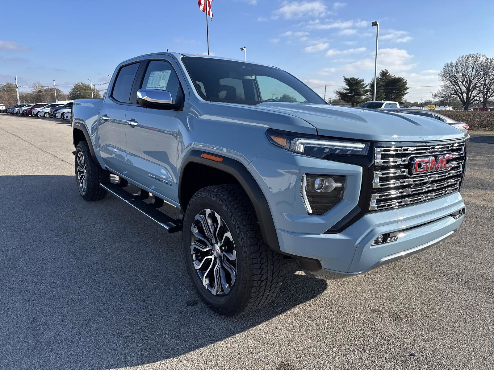 New 2026 GMC Canyon Denali image 7