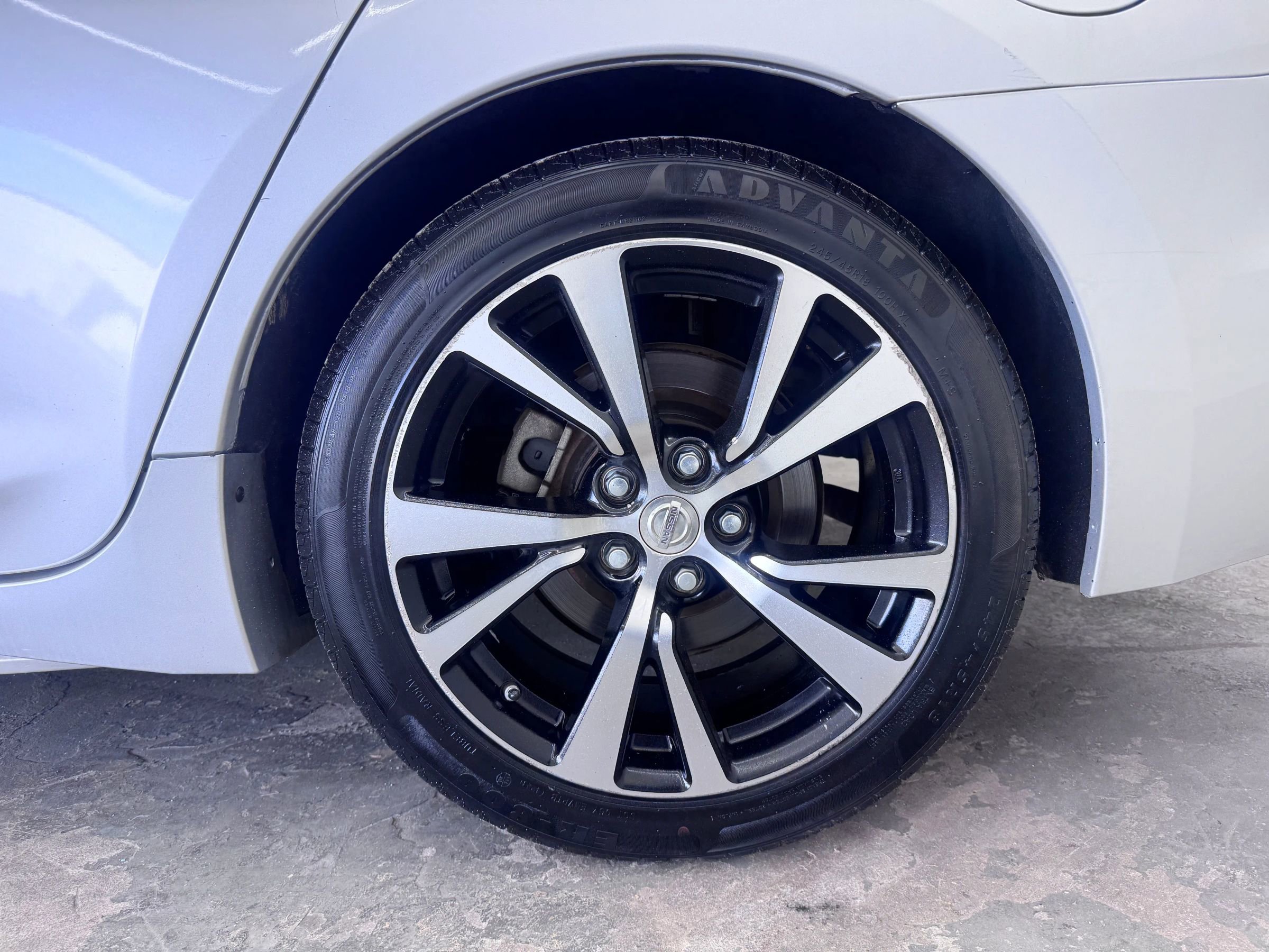 Used 2018 Nissan Maxima 3.5 SV image 14