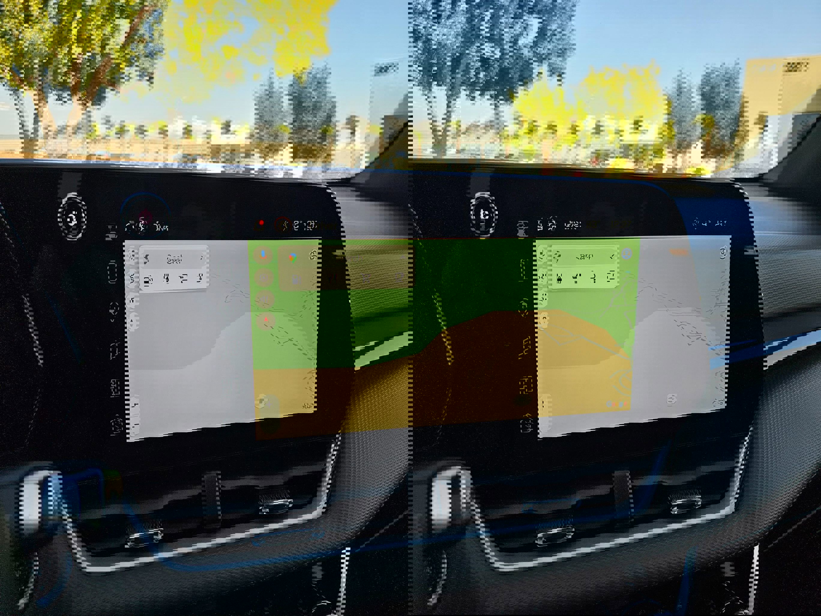 Used 2025 Chevrolet Equinox LT w/ Convenience Package II image 35