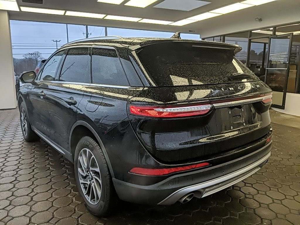 Certified 2022 Lincoln Corsair AWD w/ Equipment Group 101A image 7