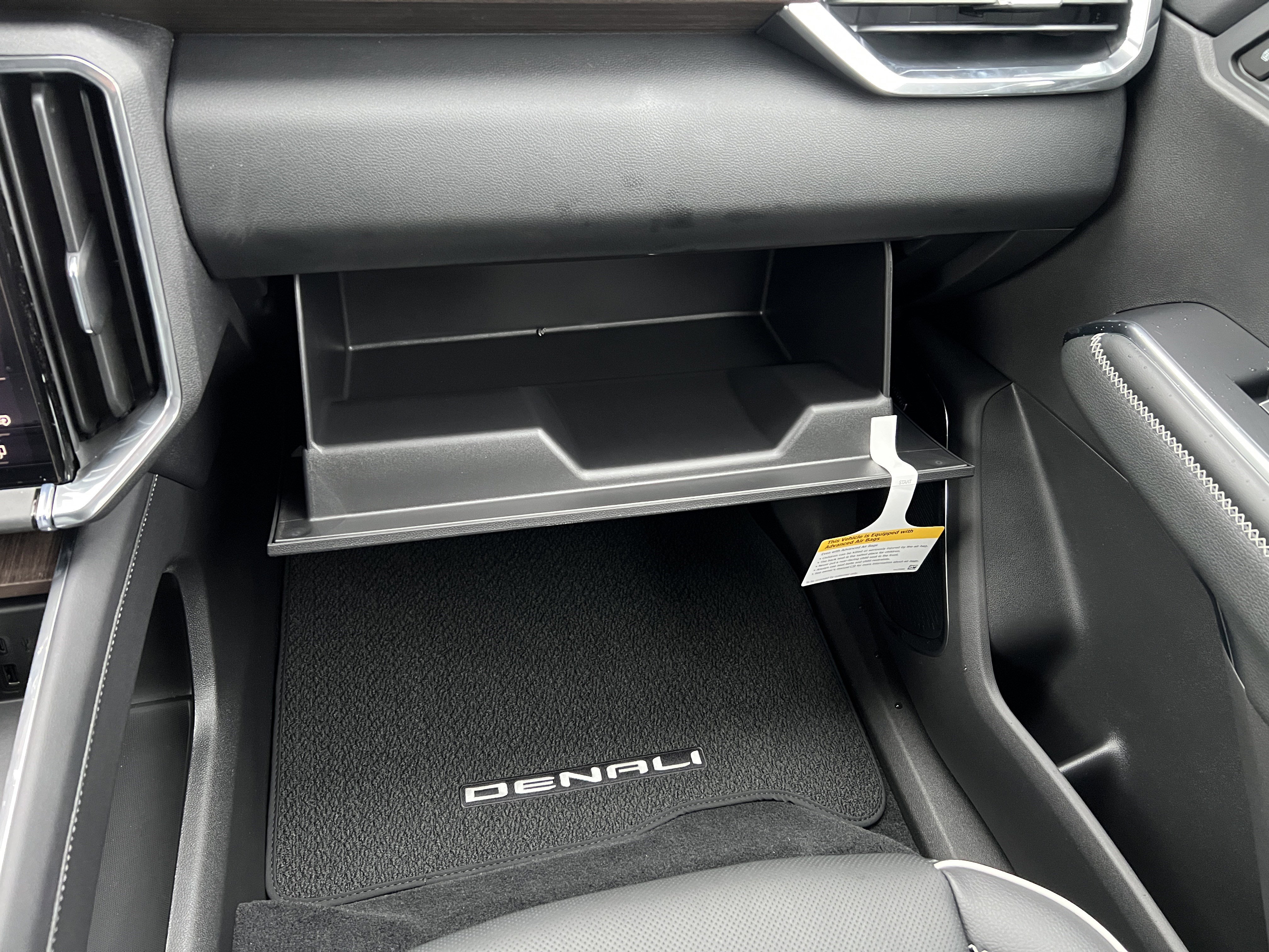 New 2026 GMC Acadia Denali w/ Super Cruise Package image 39