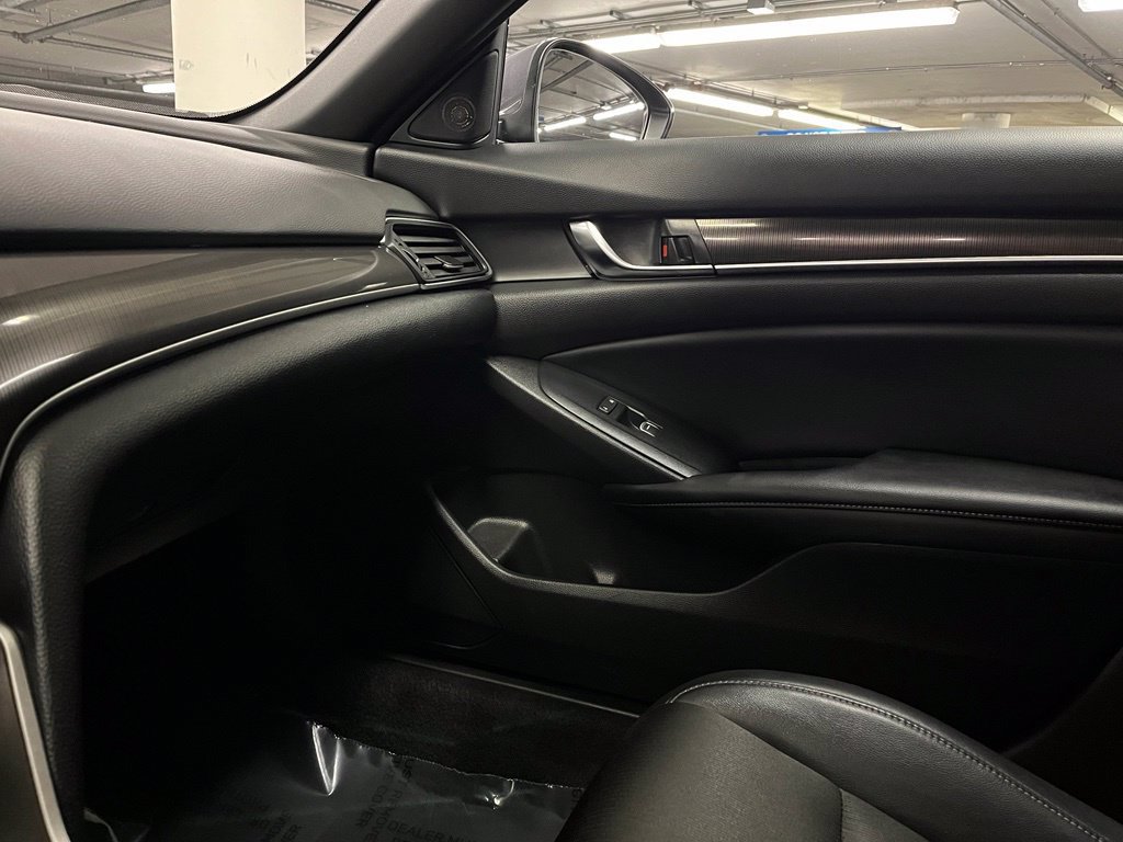 Used 2018 Honda Accord Sport image 27