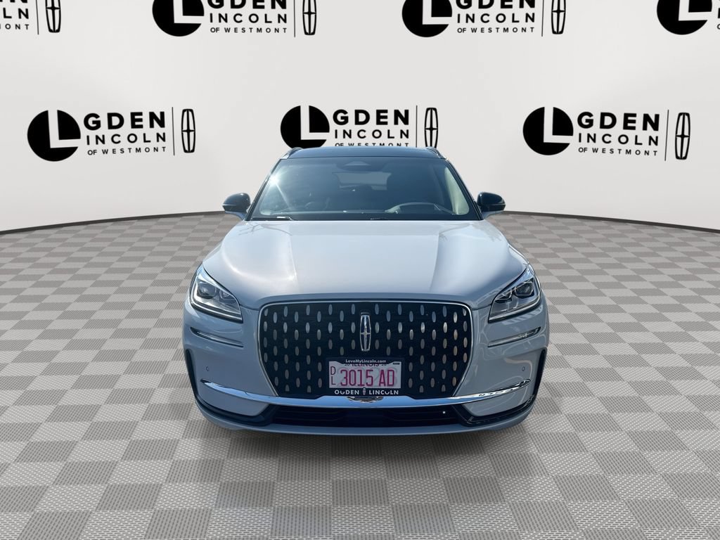 Used 2025 Lincoln Corsair Grand Touring w/ Equipment Group 302A AWD/4WD image 3