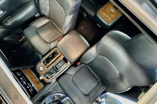 Used 2024 Nissan Armada SL w/ Captain's Chairs Package RWD image 20
