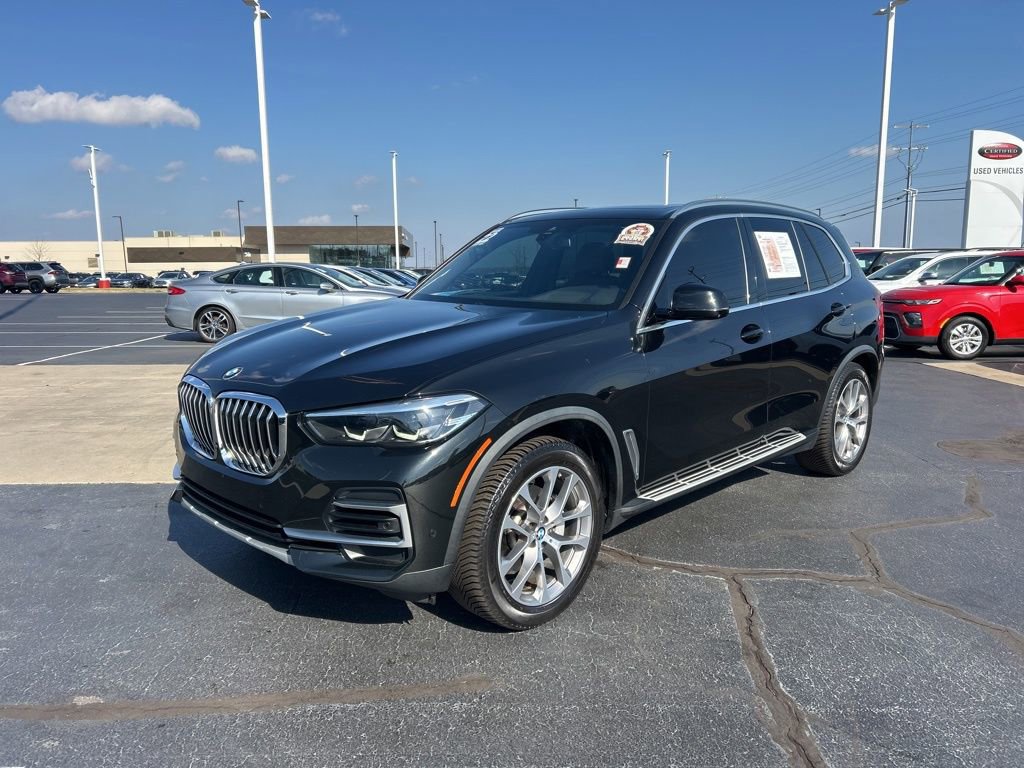 Used 2022 BMW X5 xDrive40i w/ Premium Package AWD/4WD image 1