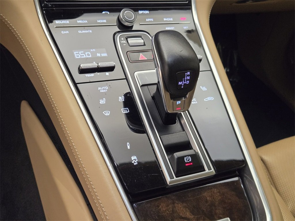 Used 2018 Porsche Panamera 4S Executive w/ Sportdesign Package image 39