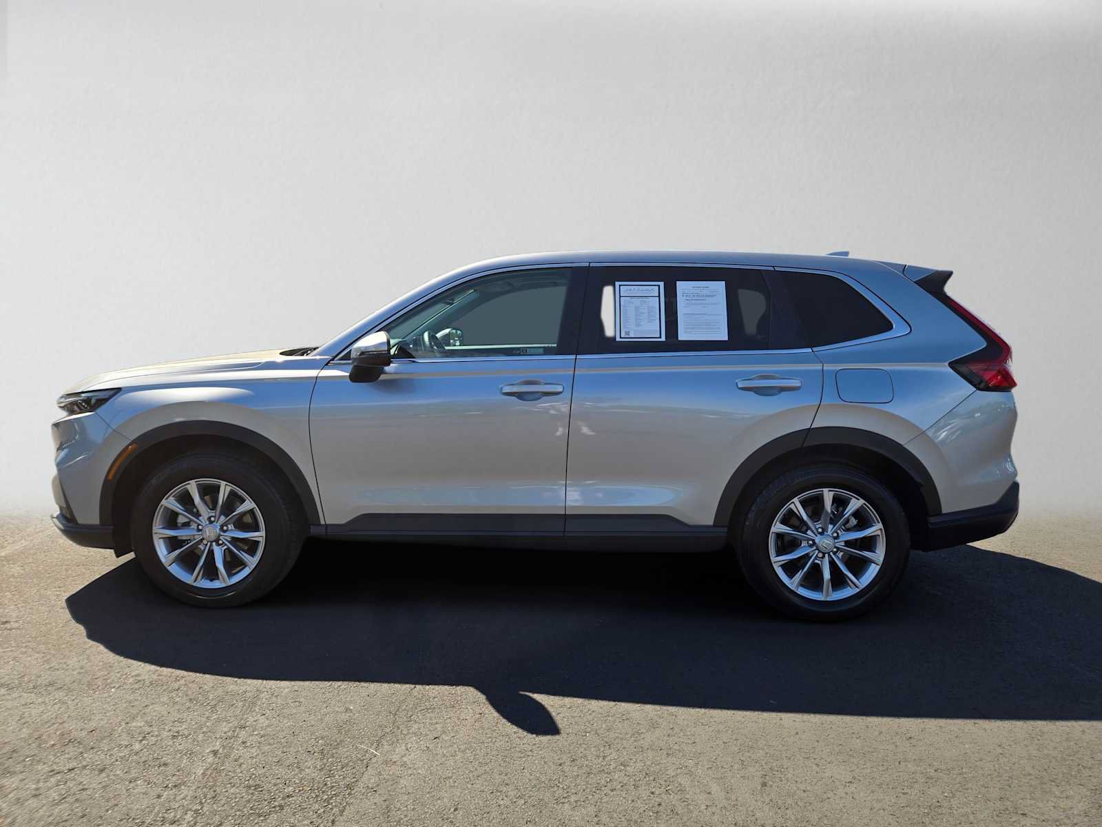 Used 2023 Honda CR-V EX-L image 6