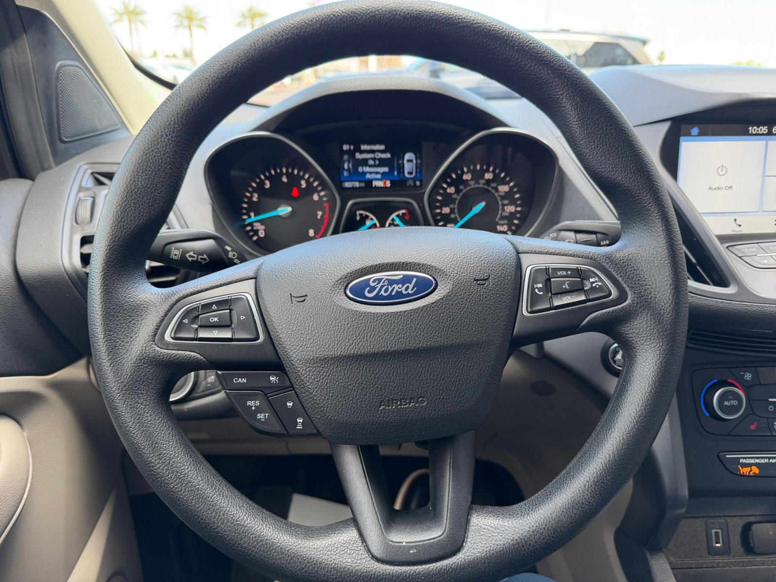 Used 2019 Ford Escape SE image 9