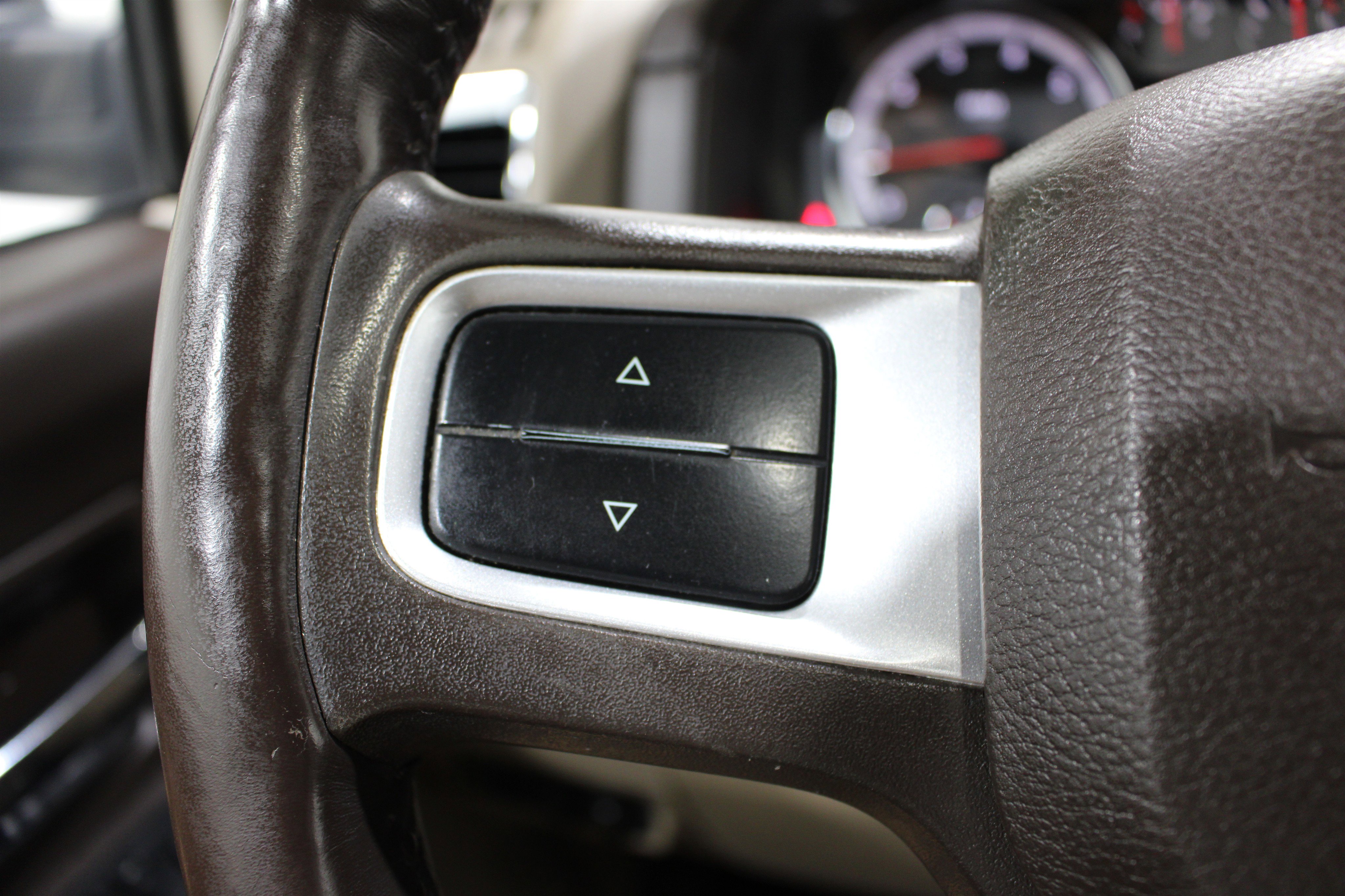 Used 2011 RAM 1500 Laramie RWD image 11