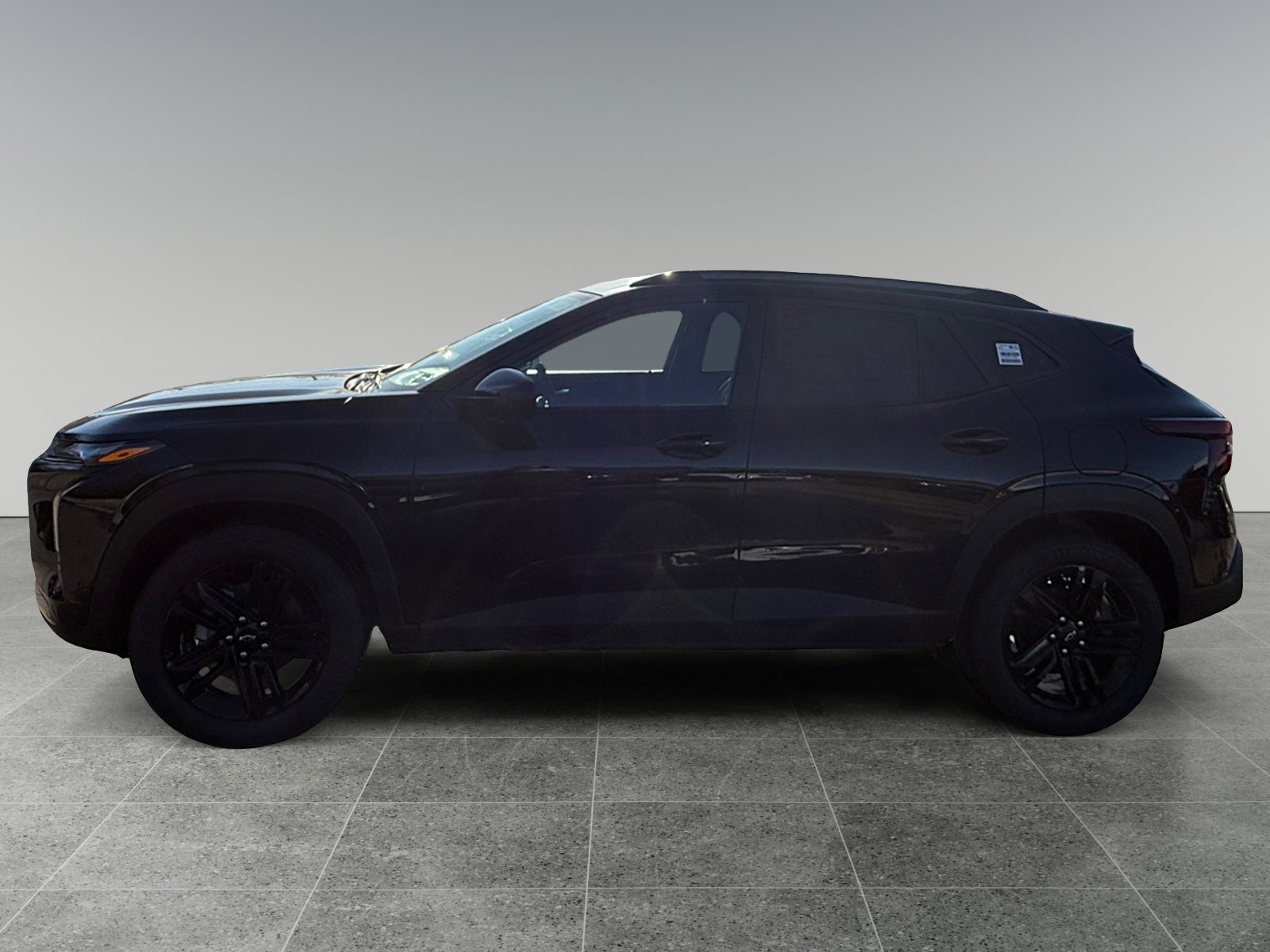 New 2026 Chevrolet Trax ACTIV w/ Sunroof Package FWD image 2