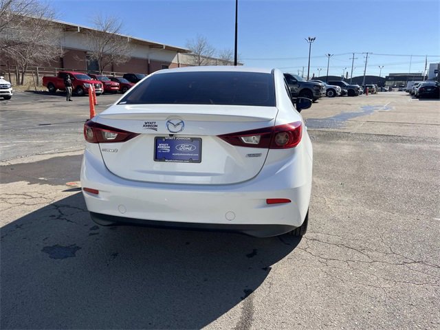 Used 2018 MAZDA MAZDA3 Touring image 4