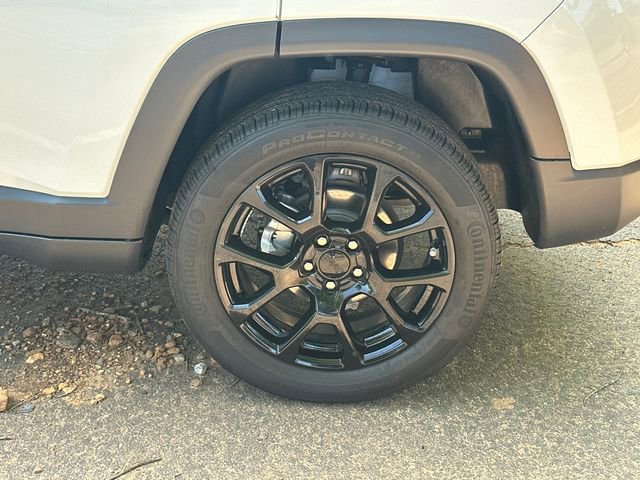 Used 2024 Jeep Compass Latitude w/ Altitude Special Edition AWD/4WD image 20