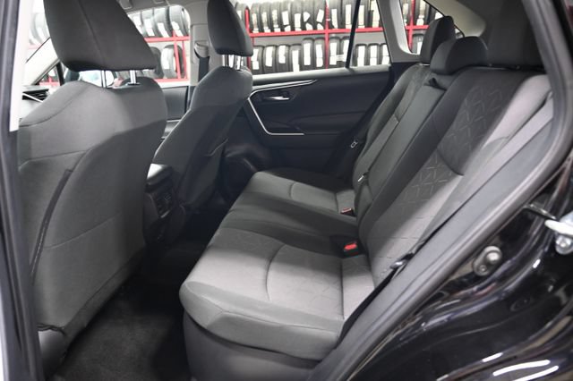 Used 2024 Toyota RAV4 XLE AWD/4WD image 12