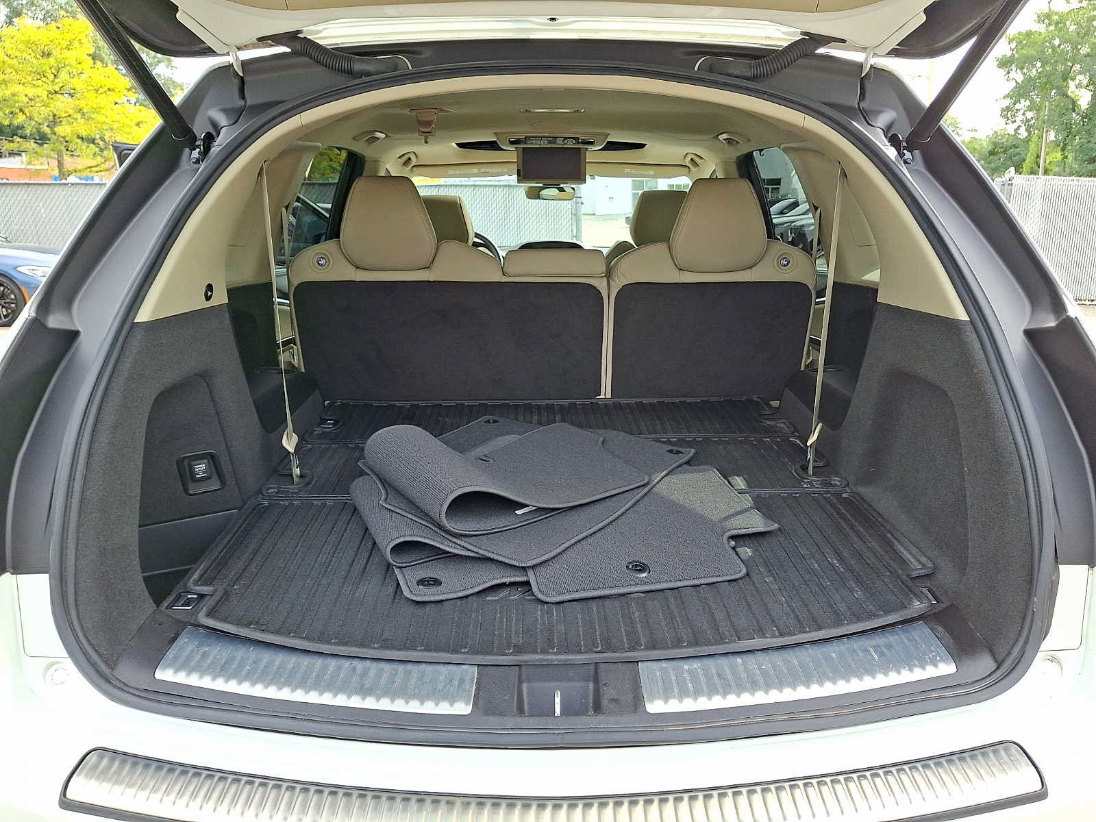 Used 2016 Acura MDX w/ Tech & Entertainment Pkg AWD/4WD image 27