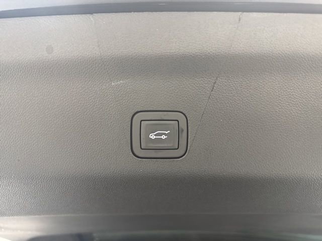 New 2026 Chevrolet Suburban High Country image 34