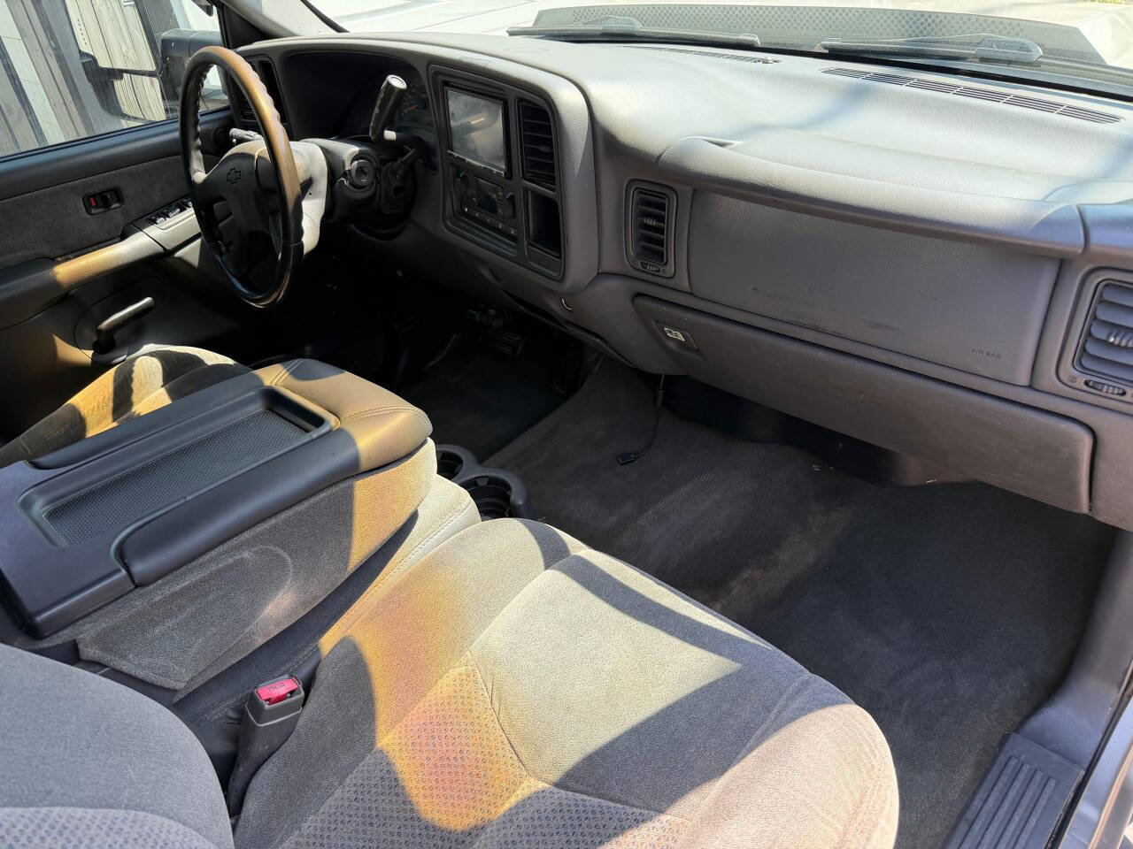Used 2003 Chevrolet Silverado 2500 LS RWD image 10