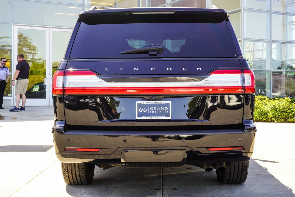 Used 2021 Lincoln Navigator Reserve AWD/4WD image 11