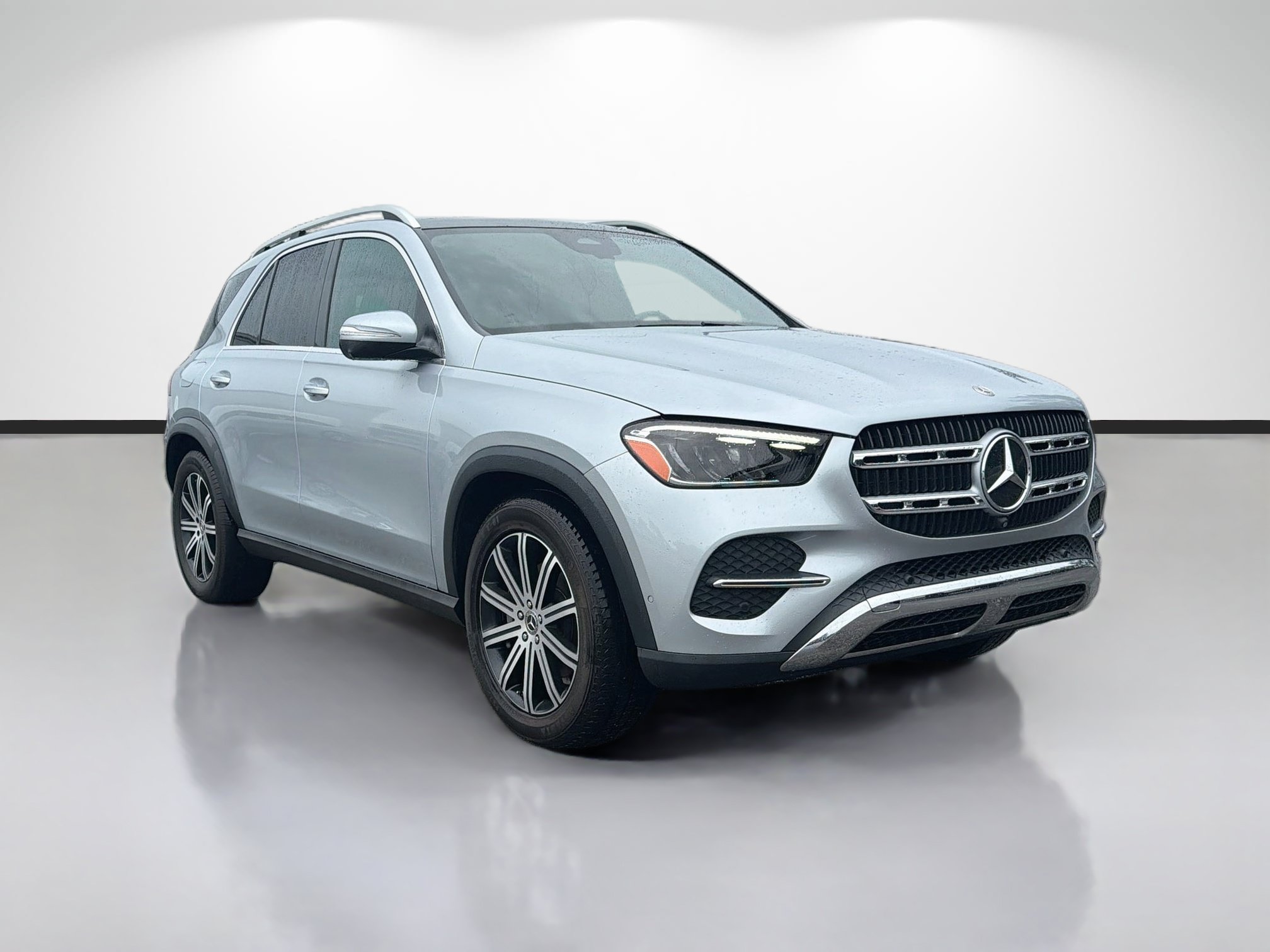 Used 2024 Mercedes-Benz GLE 350 4MATIC w/ Winter Package image 7