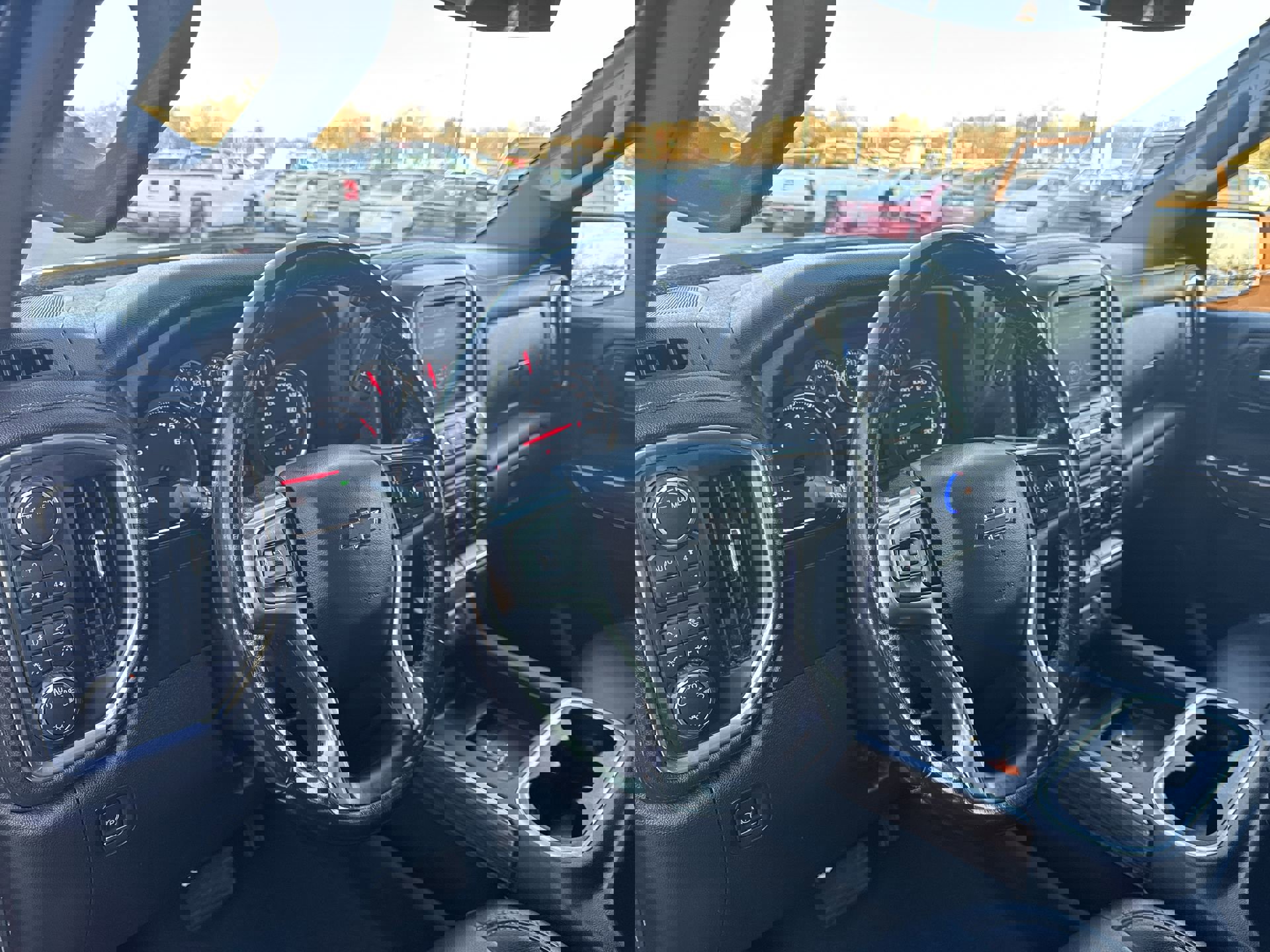 Used 2021 Chevrolet Silverado 1500 LT Trail Boss w/ Bed Protection Package image 10