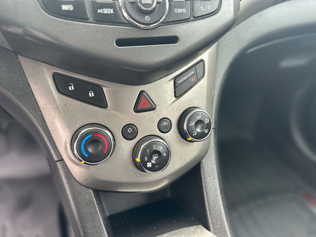 Used 2012 Chevrolet Sonic LT image 17